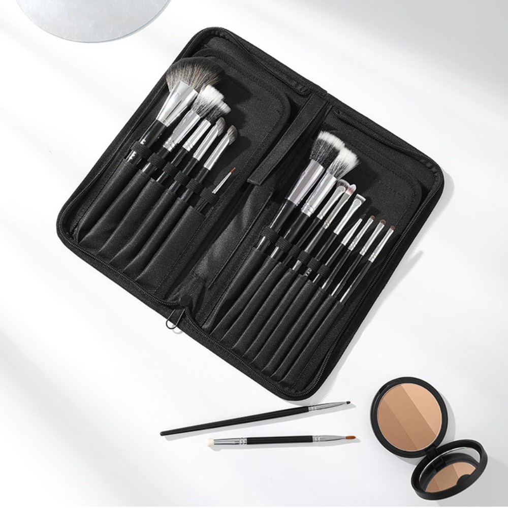 Blush Brush Kabuki - High Quality Portable Make Up Brush