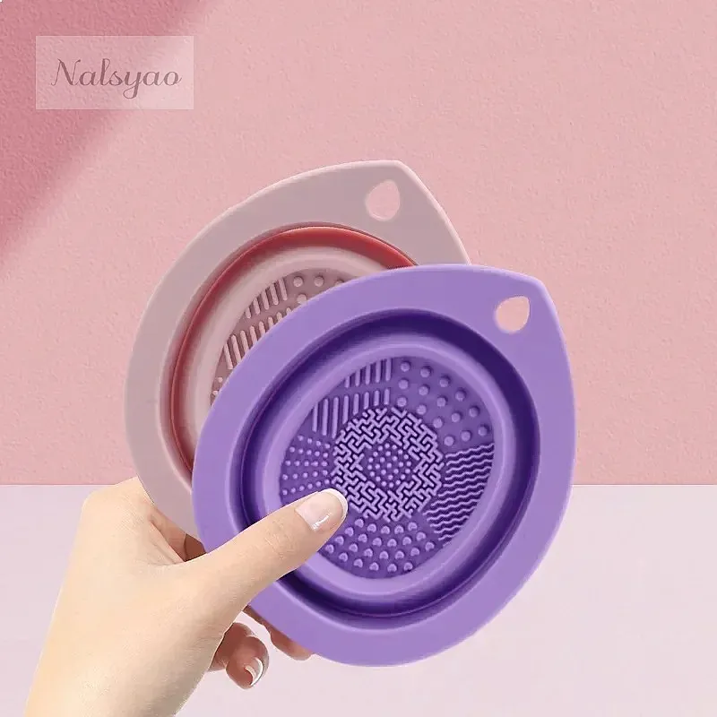 Silicone Folding Makeup Brush  - Beauty Makeup Box 评论和价格